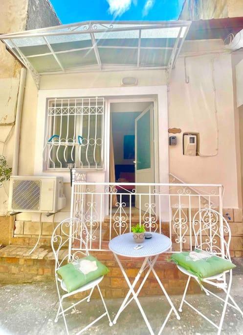 Apartament La Casa Di Fay Al Porto Mantouki